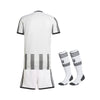 Kit local de la Juventus 22/23