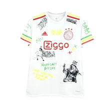 Edición especial del Ajax 25/26