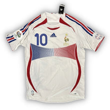 2006 - VISITA A FRANCIA | RETRO