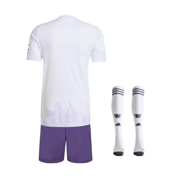 Kit infantil alternativo del Manchester United 25/26