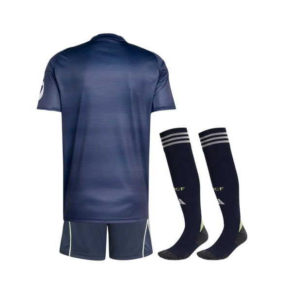 Kit infantil del Real Madrid 25/26 Alternativo